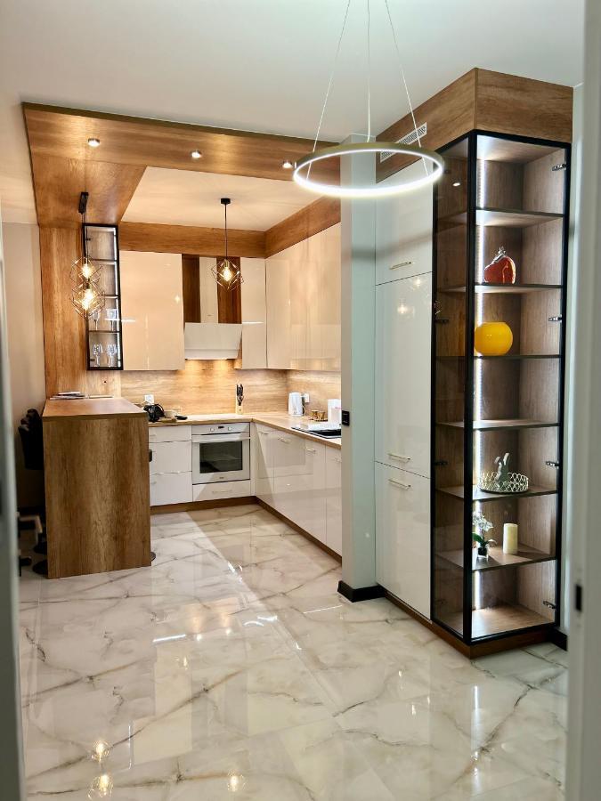 Golden Luxury Suite นอวือ ดวูร์ มาซอเวียซกี ภายนอก รูปภาพ